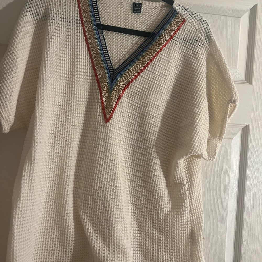 Cream V-Neck Waffle Knit Top with Multicolor Trim